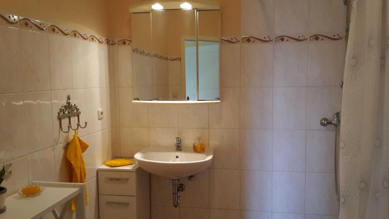 Schoene Ferienwohnung Im Alten Gasthaus In Stoltebuell Exteriér fotografie